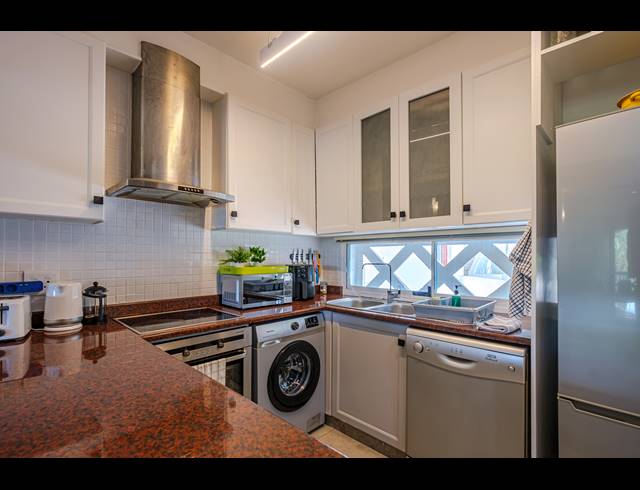 3 BEDROOM APARTMENT FOR SALE IN THOMPSONS BAY